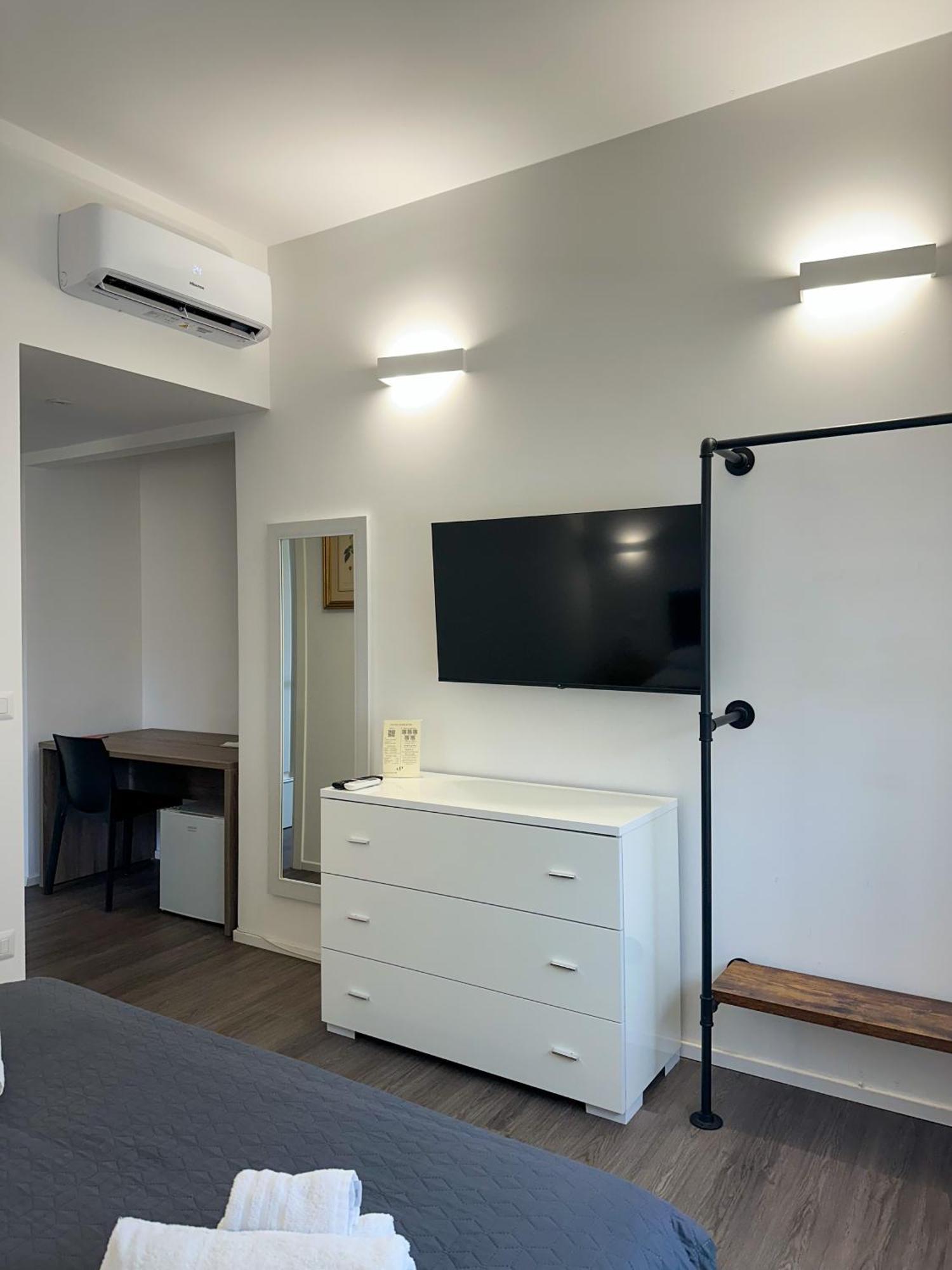 Dante 134 Rooms Cagliari Eksteriør bilde
